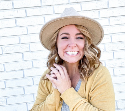 ABOUT LAUREN DENNY